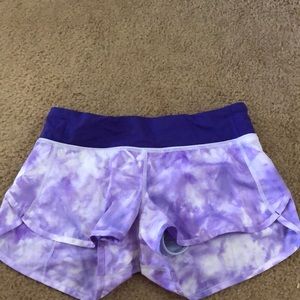 lulu lemon shorts size 4